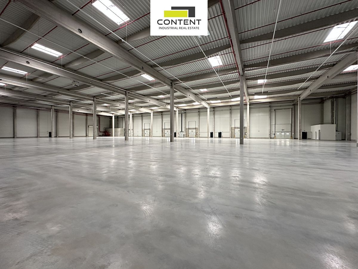 Pronájem skladového prostoru 5535 m² – fotografie 2
