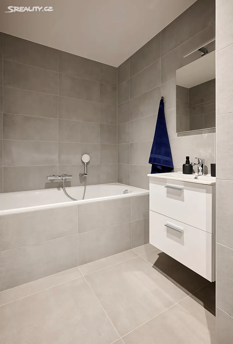 Pronájem bytu 2+kk 63 m² – další