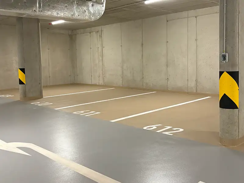 Prodej garážového stání 13 m², Praha – náhled fotky 1