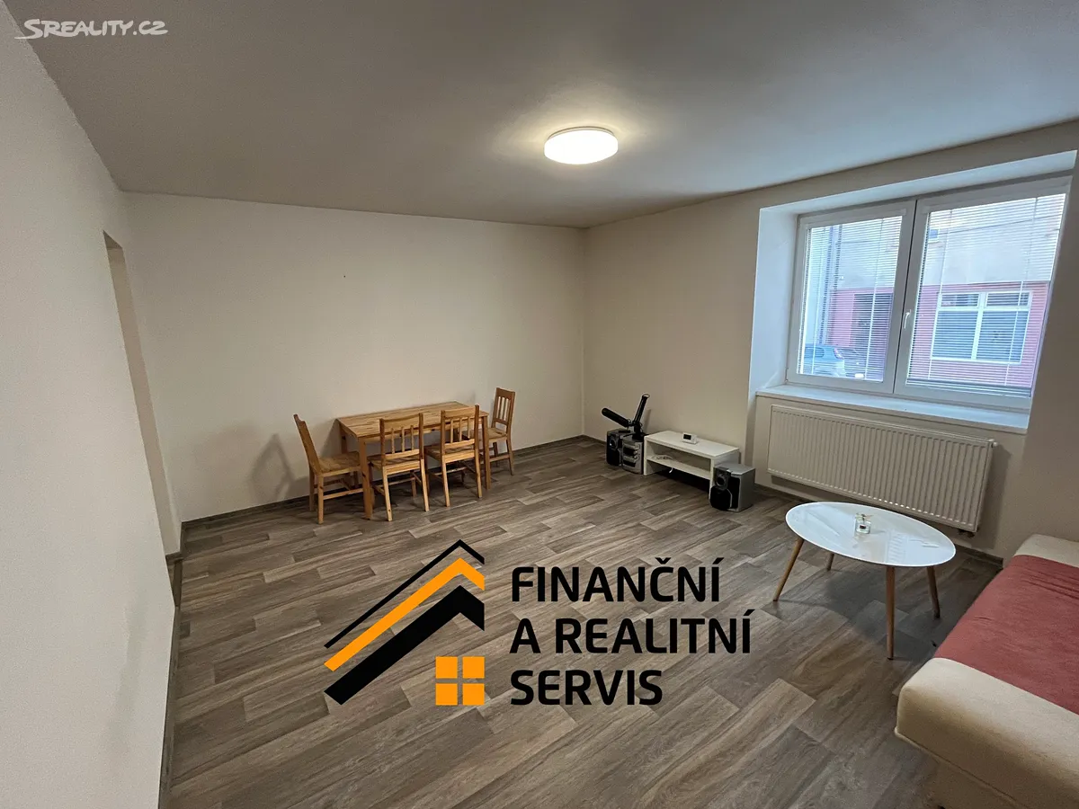 Pronájem bytu 2+kk 55 m² – pohled 3