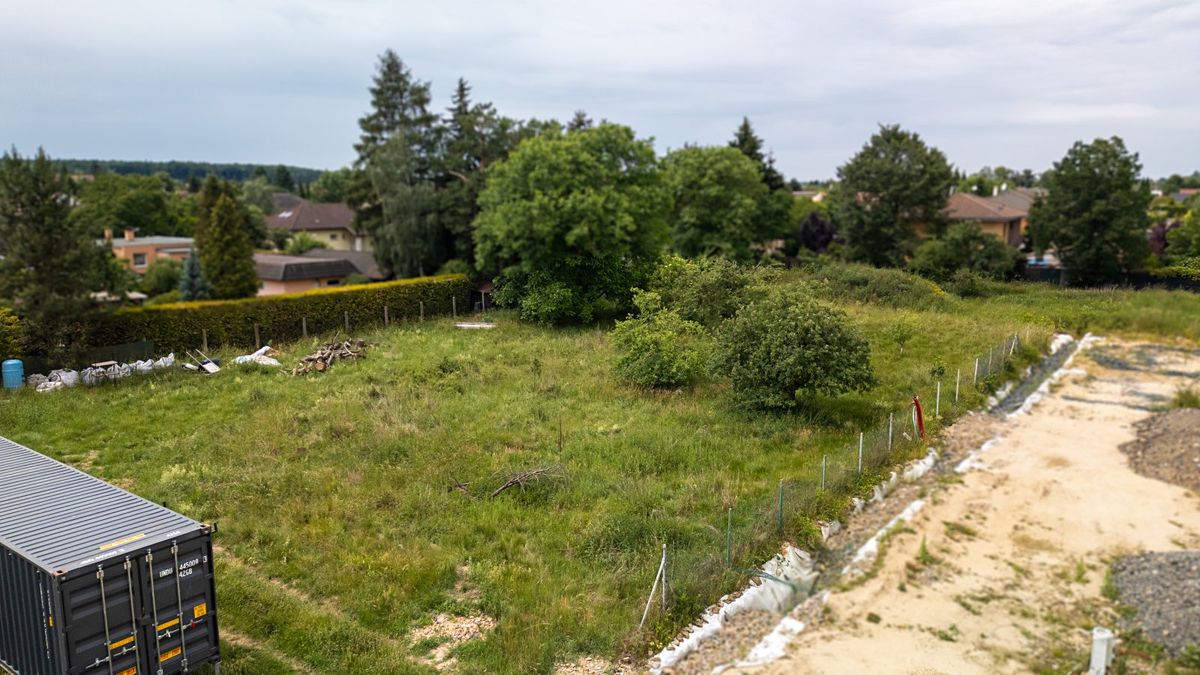 Prodej stavebního pozemku 1000 m² – fotografie 5