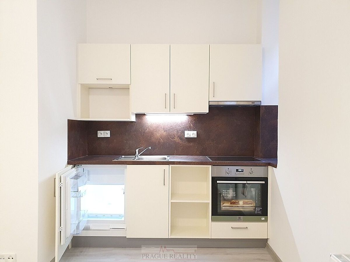 Pronájem bytu 1+kk 31 m²
