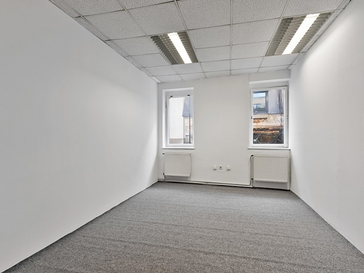 Комерційне приміщення на продаж, 122 м² (18 з 29)