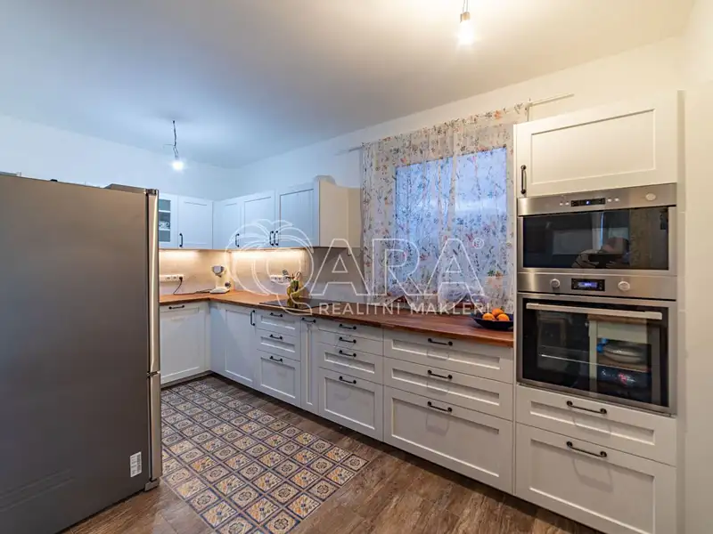 Prodej rodinného domu 105 m², pozemek 2043 m², Lochovice – náhled fotky 2