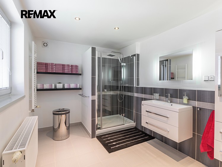 Prodej domu, 227 m² (11 z 39)