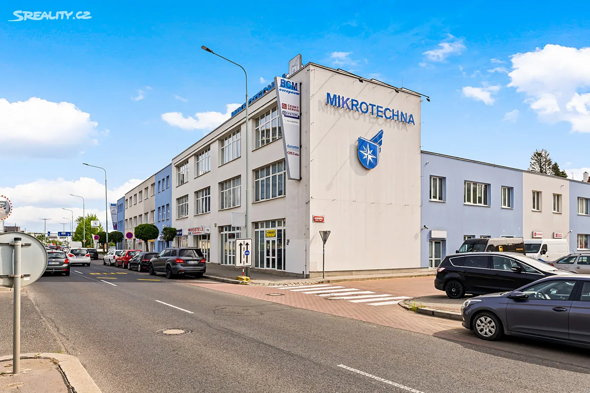 Pronájem výrobní haly, prostoru 84 m², Praha