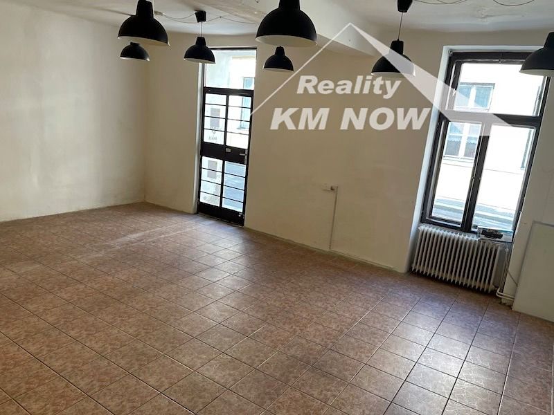 Pronájem obchodního prostoru 38 m² – fotografie 4