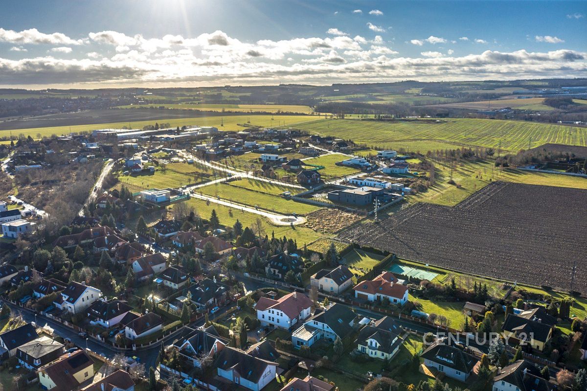 Prodej stavebního pozemku 1801 m² – fotografie 3