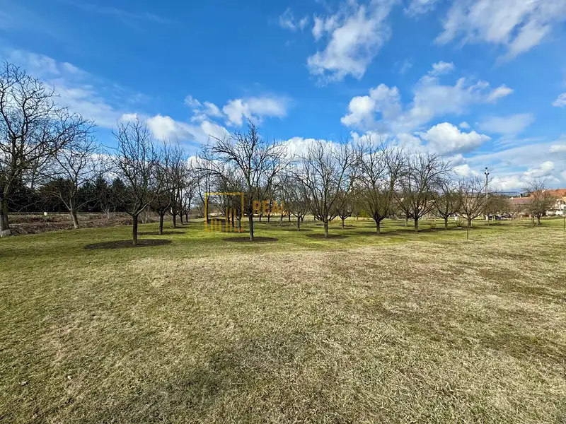 Prodej zahrady 862 m², Uherské Hradiště – náhled fotky 2