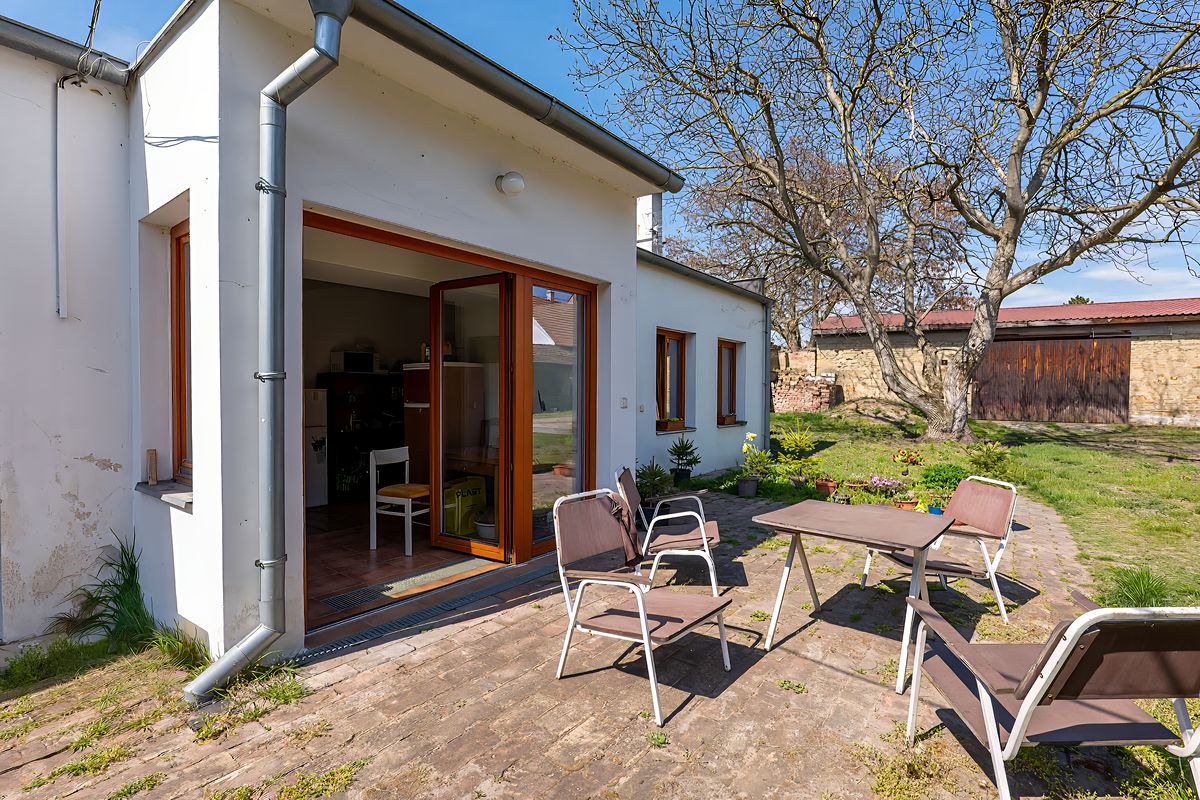 Prodej rodinného domu 160 m², pozemek 1347 m² – fotografie 5
