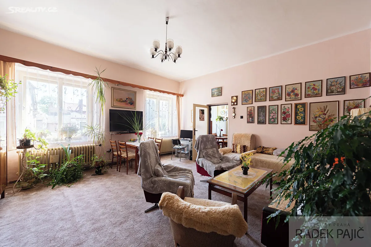 Prodej rodinného domu 218 m², pozemek 1274 m² – další