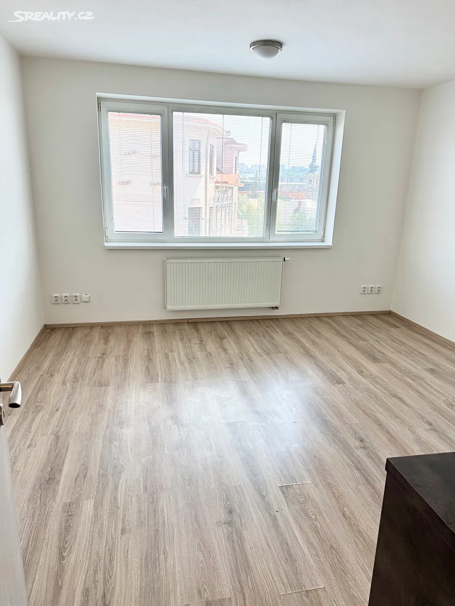 Pronájem bytu 1+kk 26 m² – pohled 4