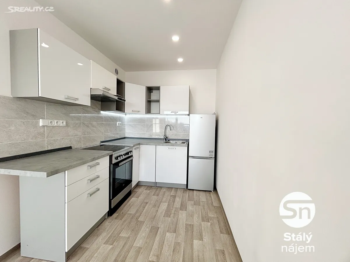 Pronájem bytu 2+kk 45 m², Kpt. Stránského