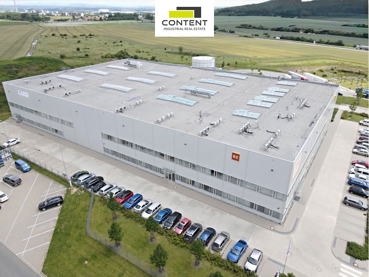 Pronájem skladového prostoru 10232 m² – fotografie 2