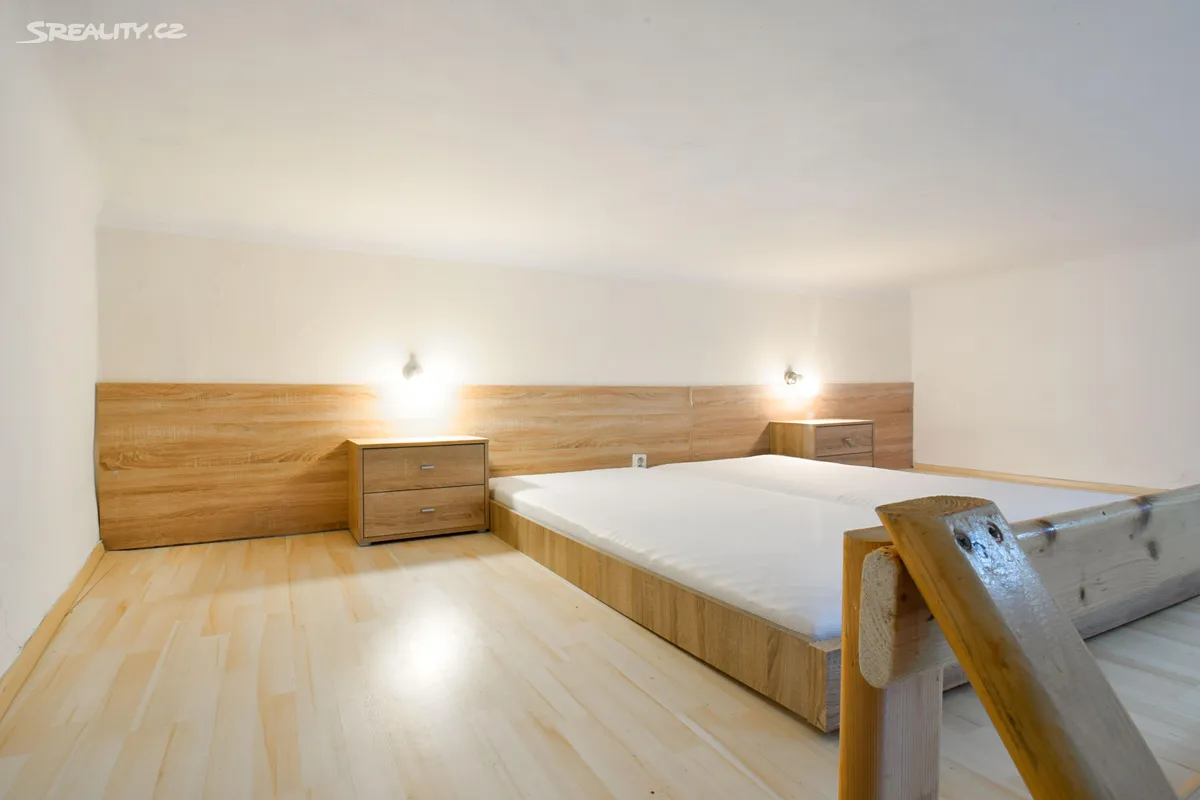 Pronájem bytu 1+kk 20 m² – pohled 6
