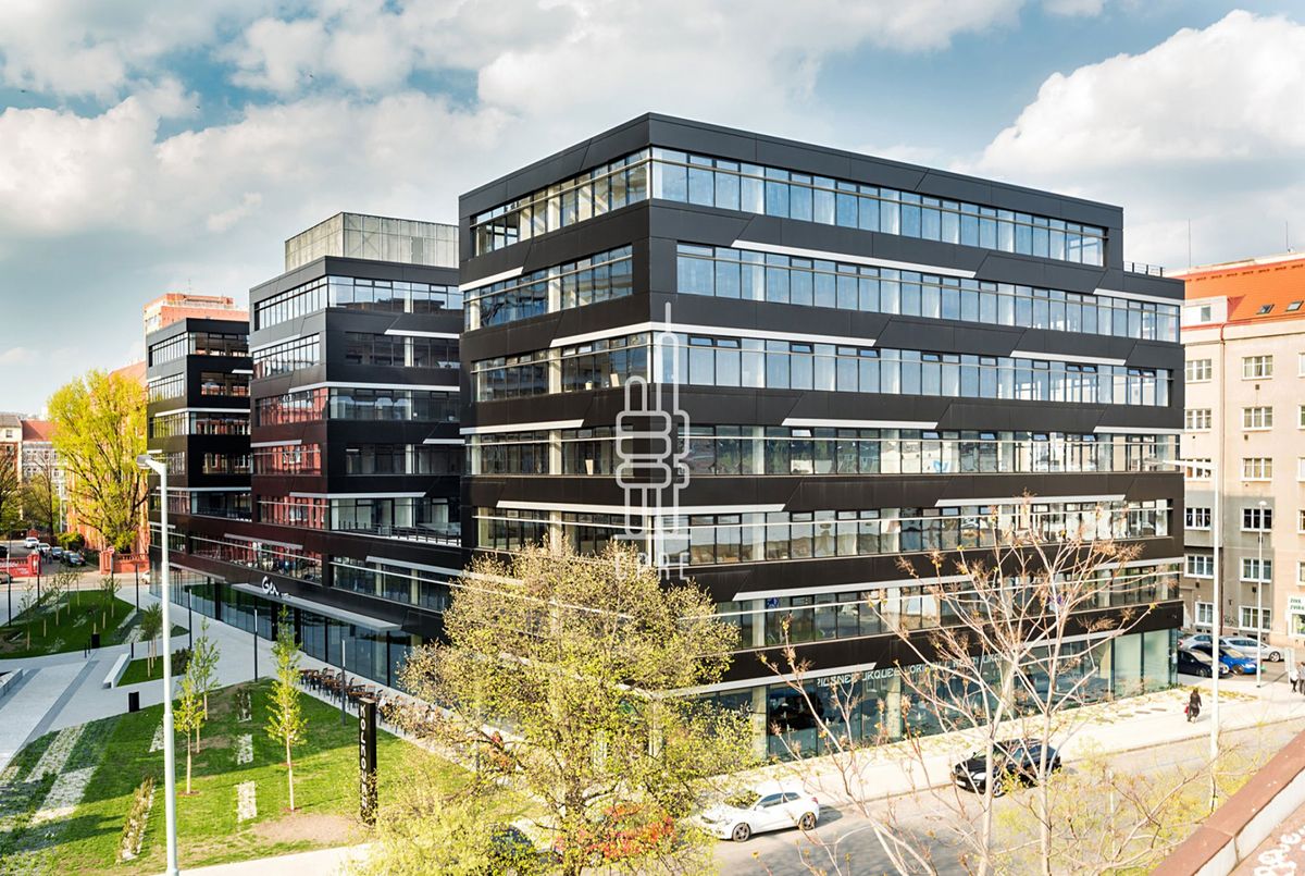Pronájem kanceláře 456 m²