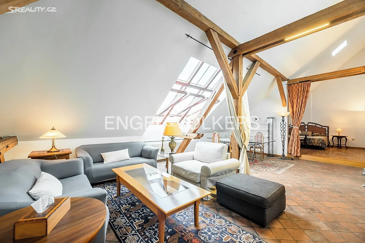 Pronájem bytu atypický 169 m², Praha