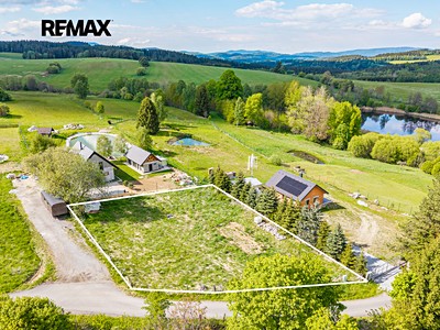Prodej  stavebního pozemku 1 198 m²