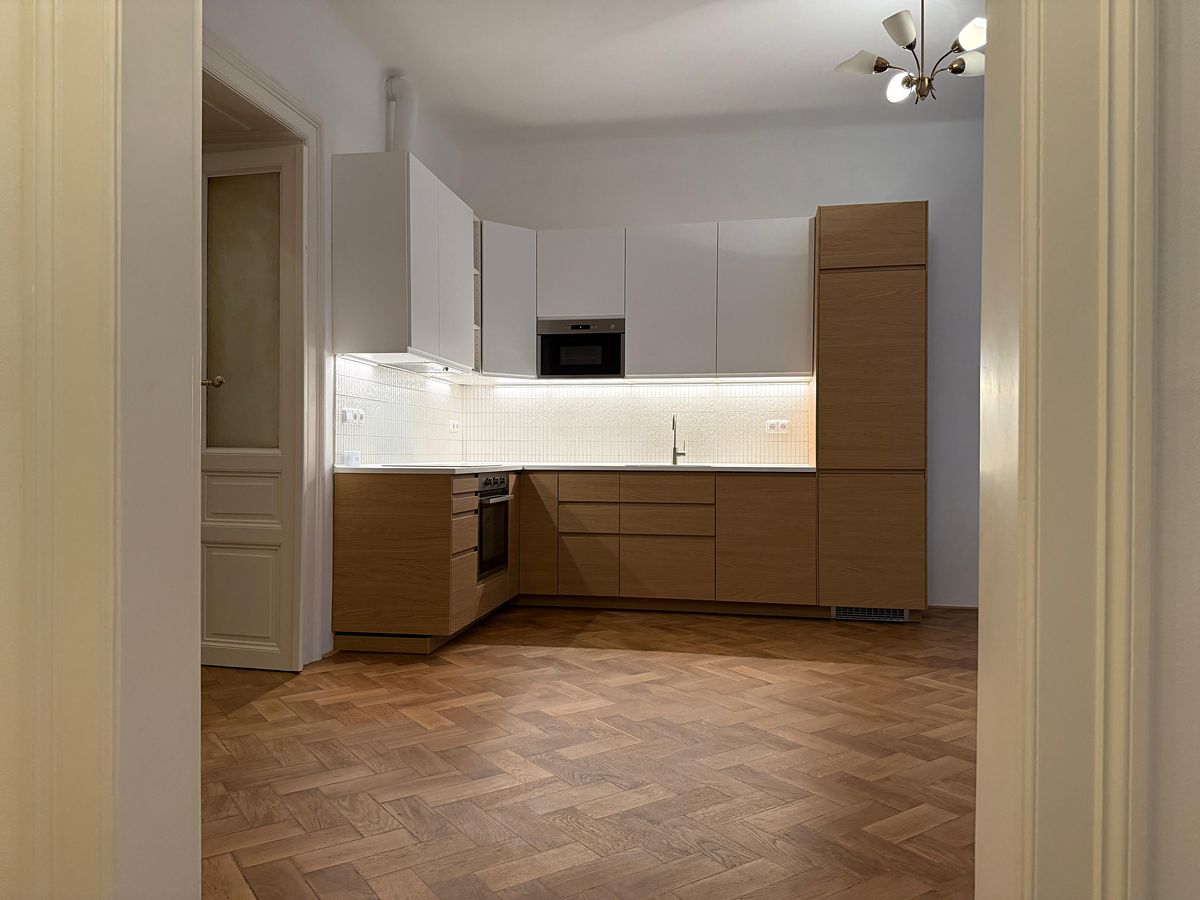 Pronájem bytu 4+kk 85 m²