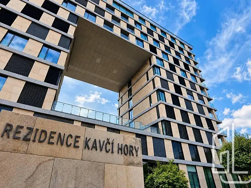 Pronájem bytu 2+kk 75 m², Praha – náhled fotky 2