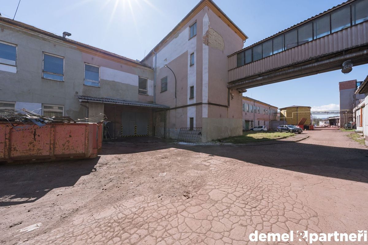Prodej výrobní haly, prostoru 6500 m² – fotografie 3