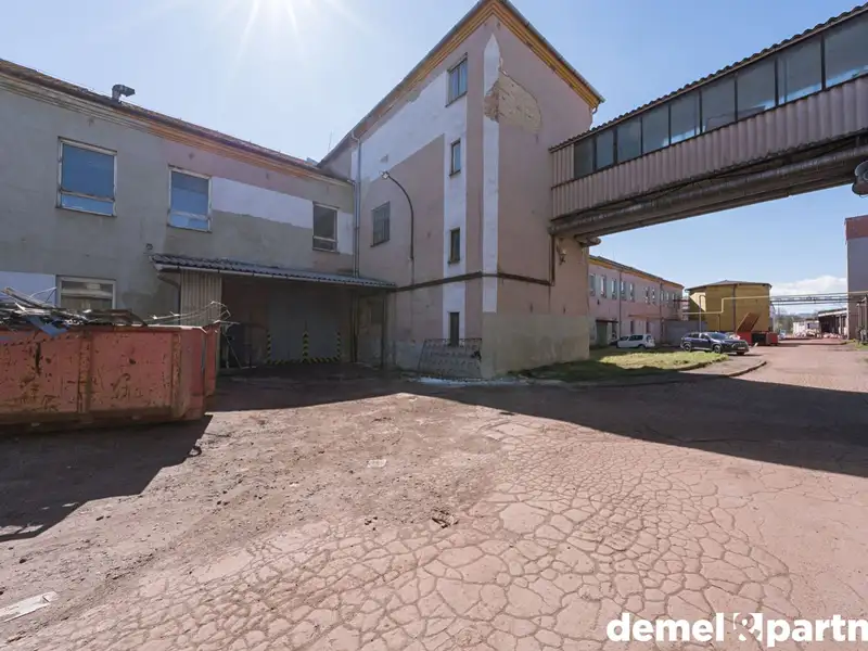 Prodej výrobní haly, prostoru 6500 m², Světlá Hora – náhled fotky 3
