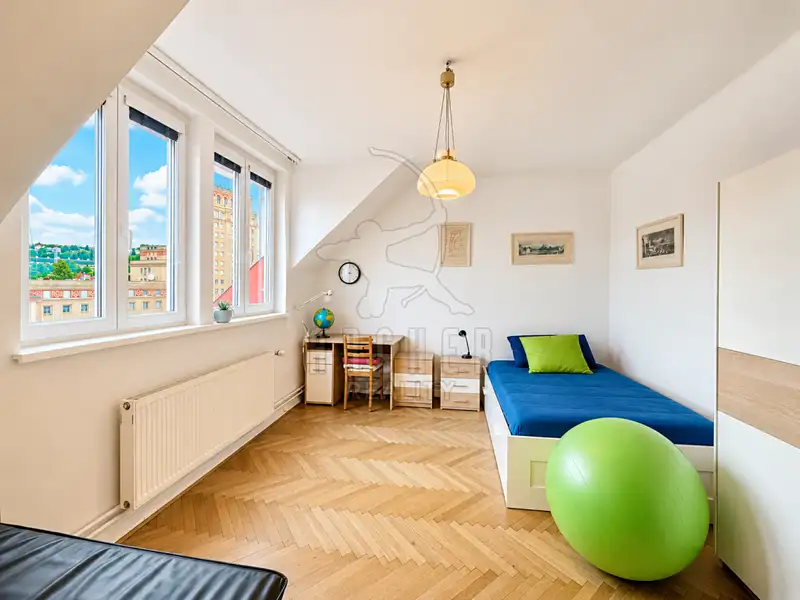 Prodej bytu 4+1 94 m², Praha – náhled fotky 1