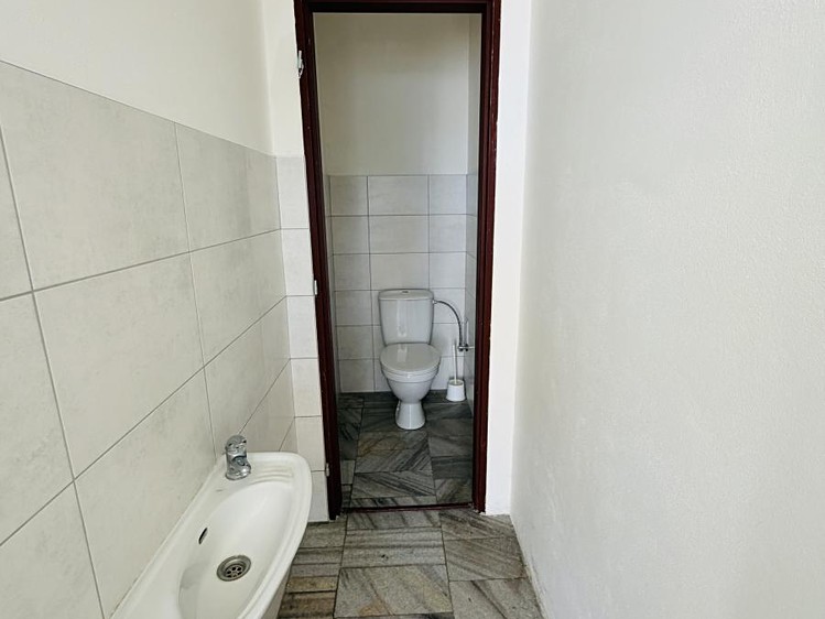 Комерційне приміщення в оренду, 110 м² (7 з 12)