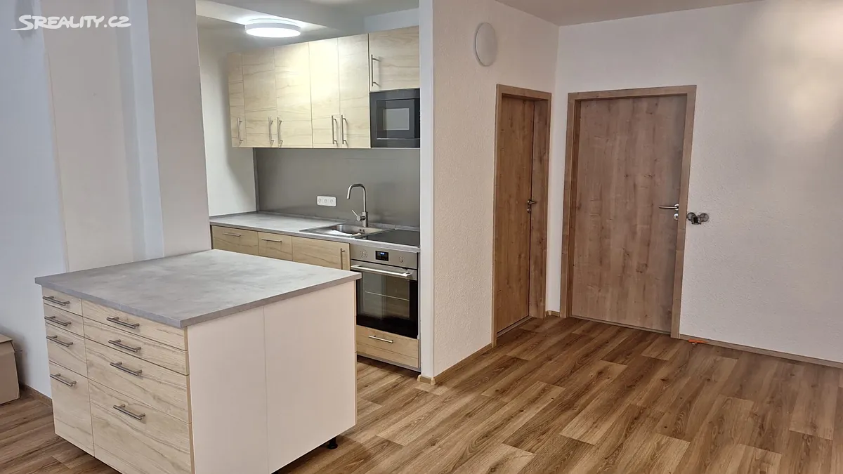 Pronájem bytu 3+kk 77 m², Brno