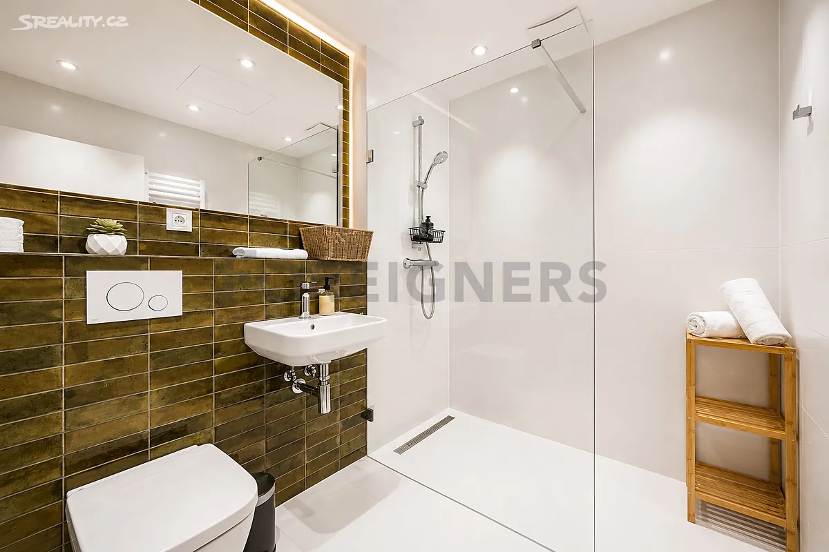 Pronájem bytu 1+kk 38 m² – pohled 5
