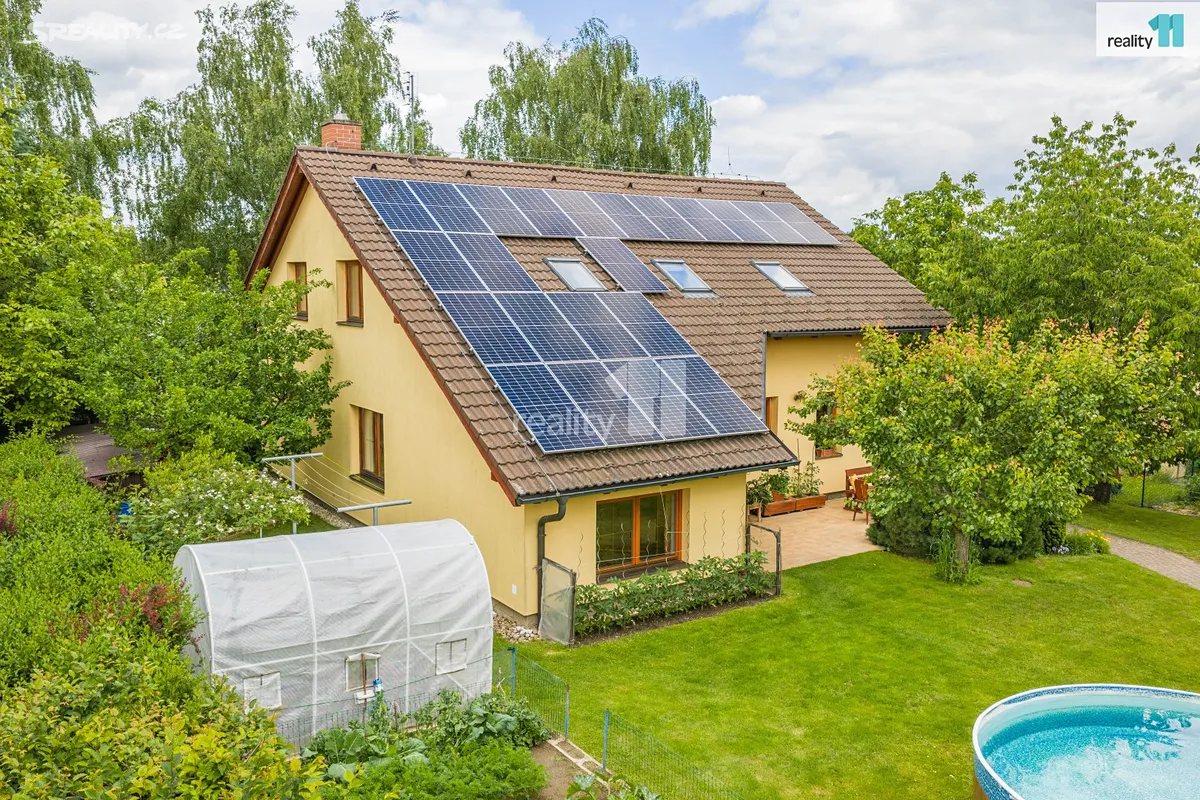 Prodej rodinného domu 200 m², pozemek 1008 m², Slunečná
