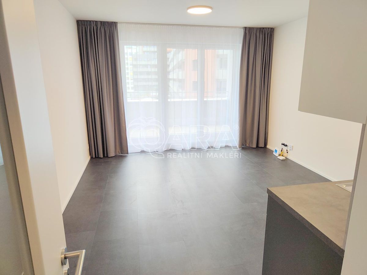 Prodej bytu 1+kk 32 m² – fotografie 2