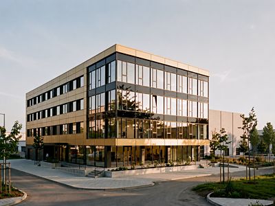 Pronájem kanceláře 628 m²