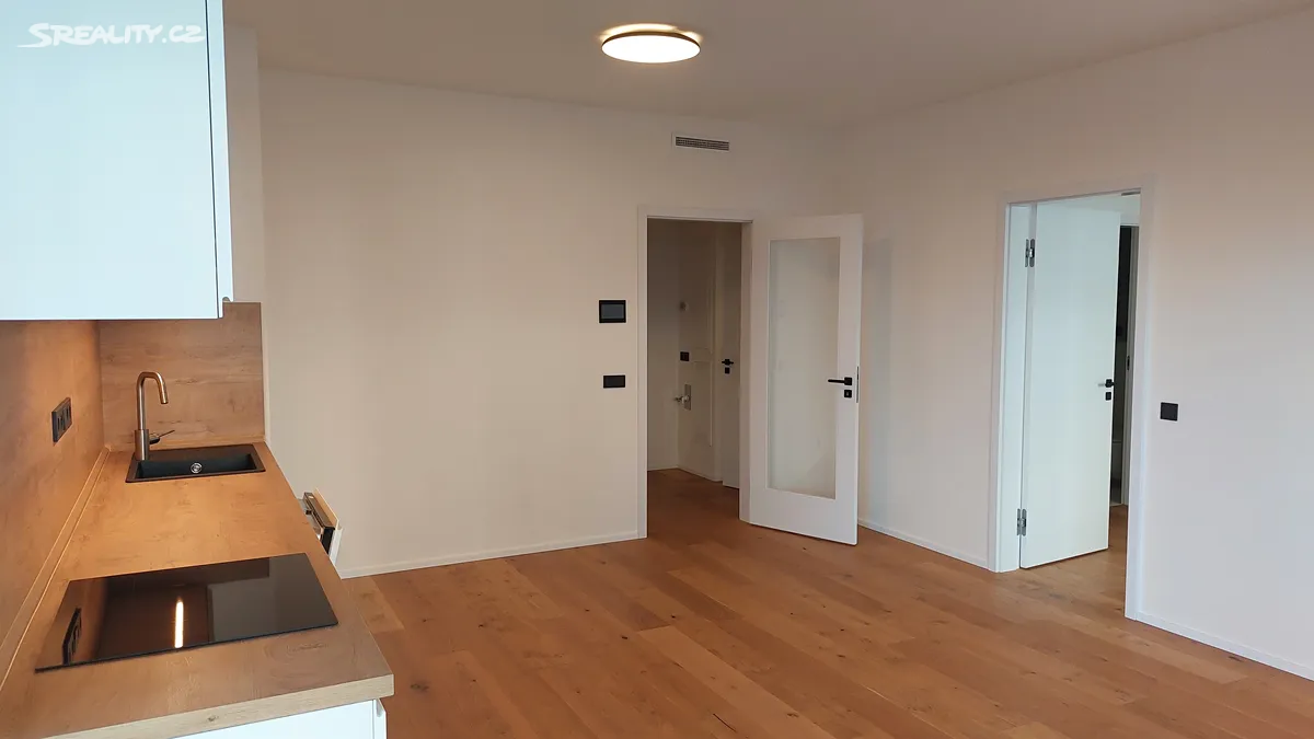 Pronájem bytu 2+kk 61 m² – další