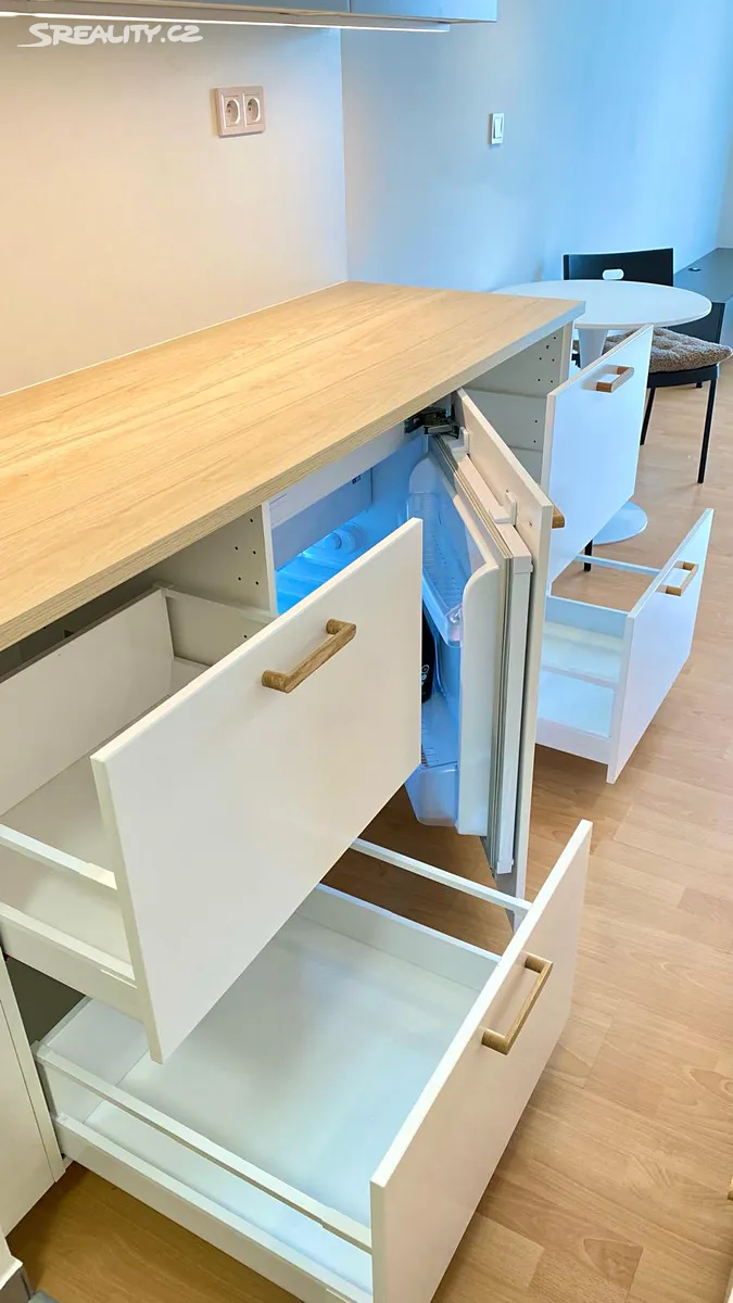Pronájem bytu 1+kk 42 m² – pohled 6