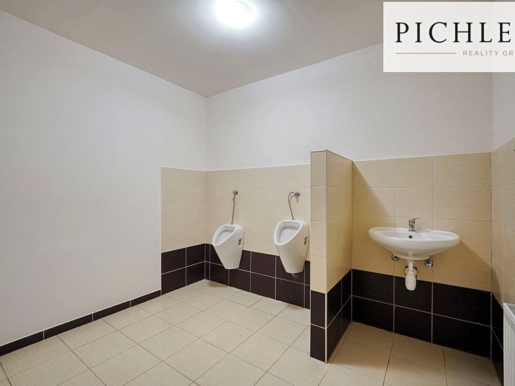 Комерційне приміщення в оренду, 1 396 м² (12 з 27)