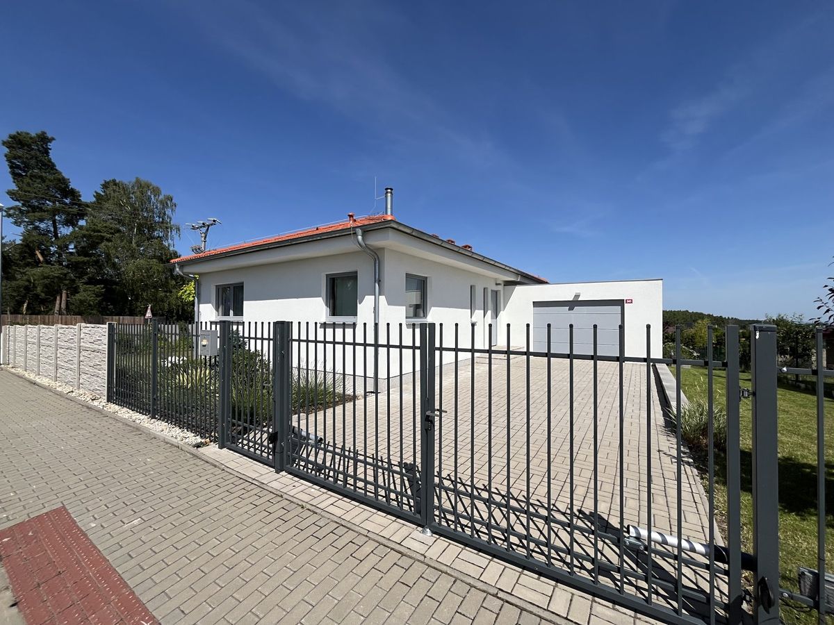 Prodej rodinného domu 101 m², pozemek 848 m² – fotografie 3