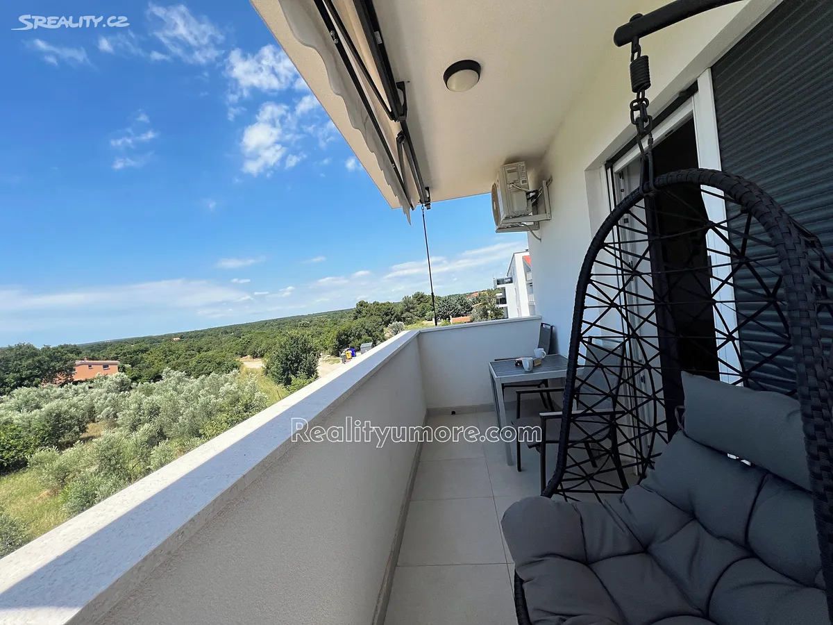 Prodej bytu 2+kk 44 m², Peroj