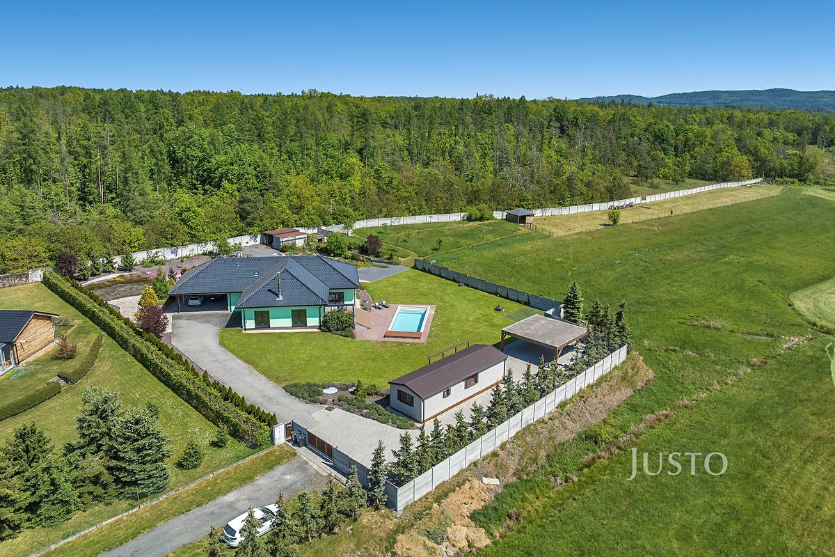 Prodej vily 188 m², pozemek 3413 m² – fotografie 3