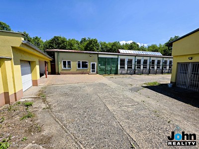 Prodej výrobní haly, prostoru 1 965 m²