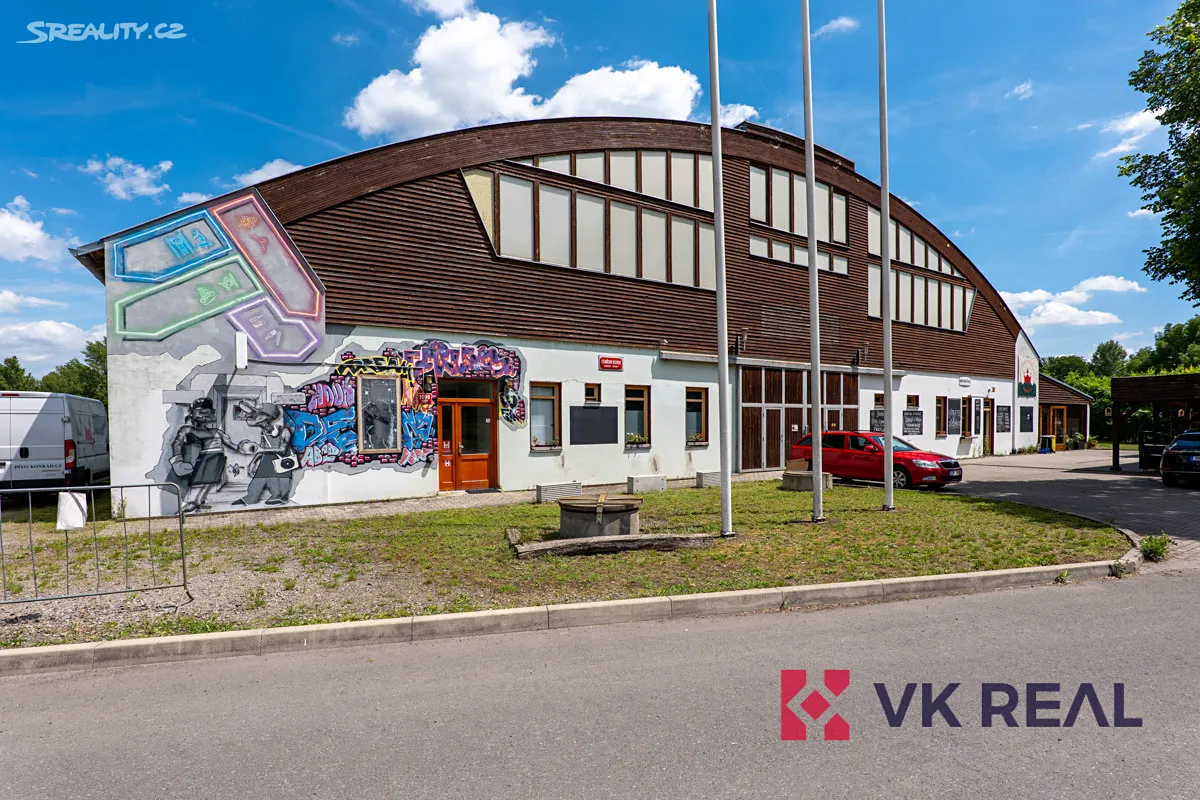 Prodej komerční nemovitosti 3100 m², Praha