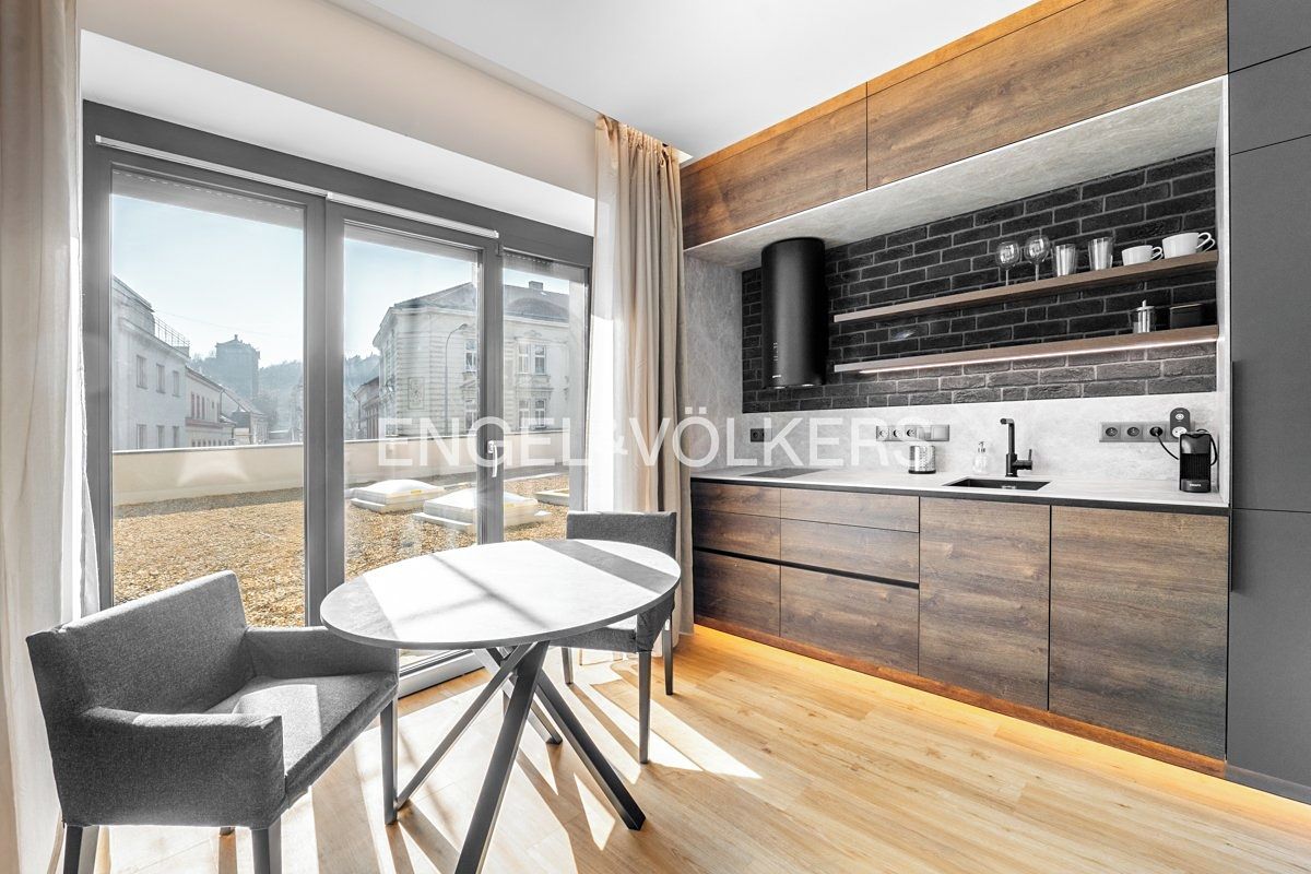 Pronájem bytu 1+kk 30 m²