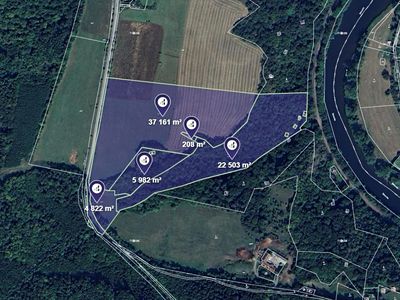 Prodej pole 70676 m²