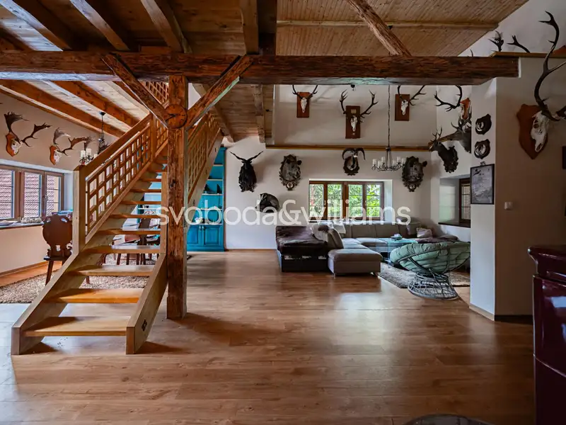 Prodej rodinného domu 246 m², pozemek 950 m², Stráž nad Ohří – náhled fotky 1