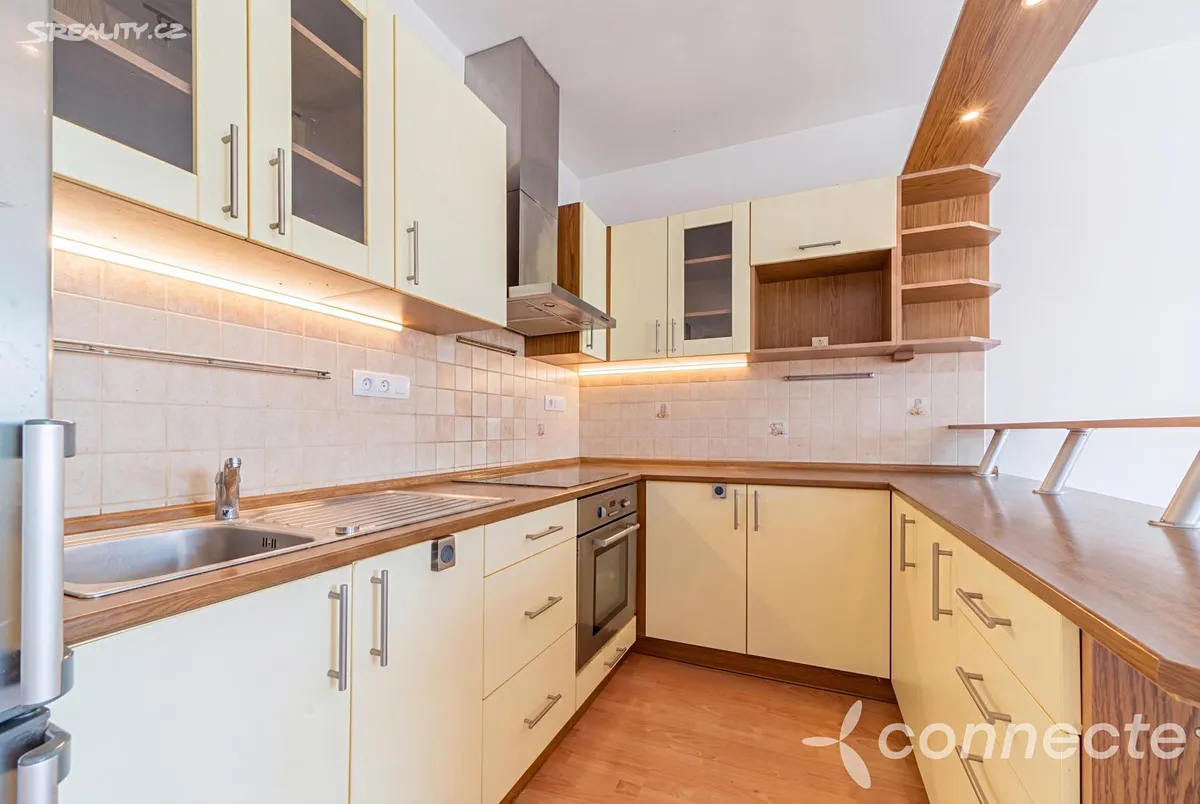 Pronájem bytu 2+kk 60 m², Praha