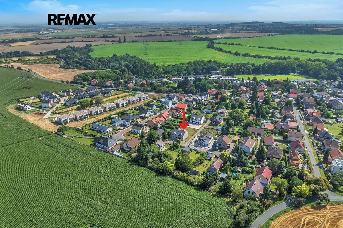 Prodej rodinného domu 112 m², pozemek 406 m² – fotografie 2