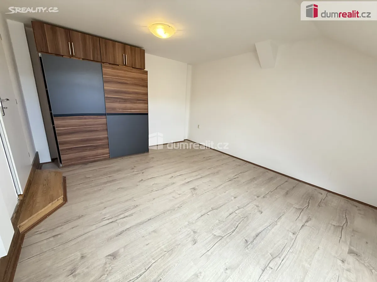 Pronájem bytu 2+kk 60 m² – pohled 5