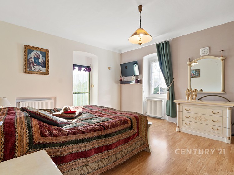 Комерційне приміщення на продаж, 900 м² (25 з 49)