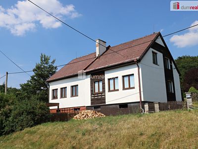 Prodej rodinného domu 200 m², pozemek 810 m²