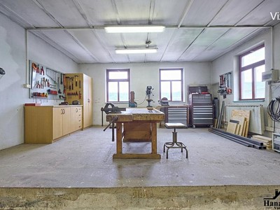 Prodej skladového prostoru 755 m²